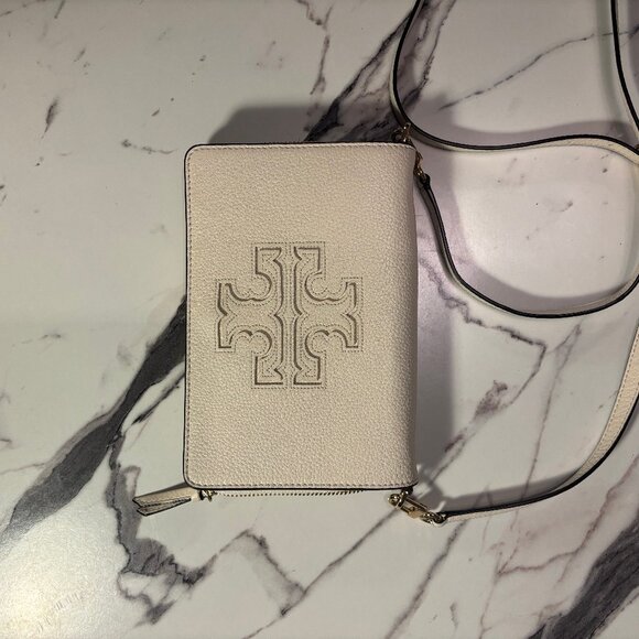 Tory Burch Handbags - Tory Burch Miller Crossbody Bag – Cream Pebbled Leather